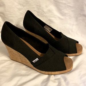 Women’s Toms Wedges - black
